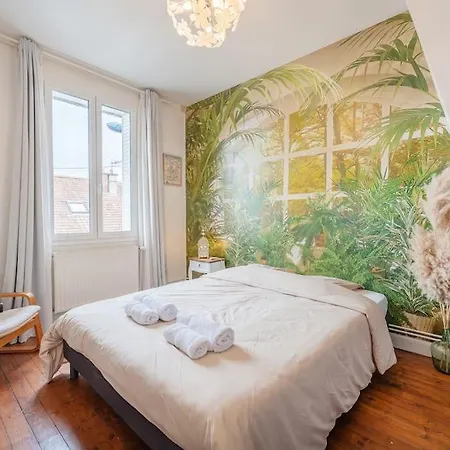 Holiday home Jolie Maison Avec Jardin