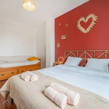 Holiday home Jolie Maison Avec Jardin *