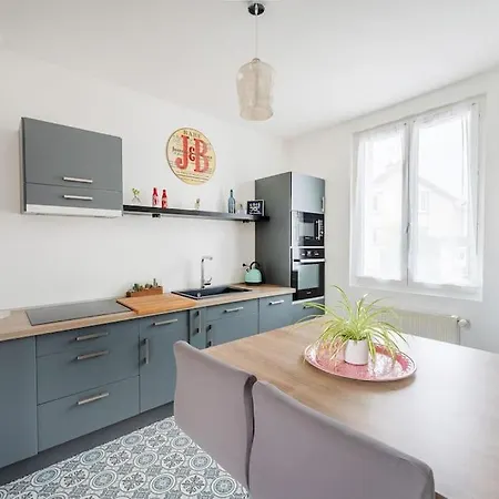 Jolie Maison Avec Jardin Holiday home *